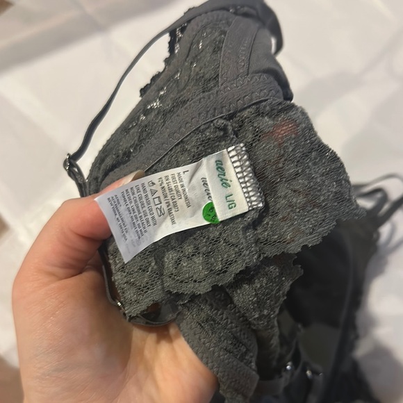 NWT AERIE SIZE LARGE Gray Lace Bralette - Picture 3 of 3